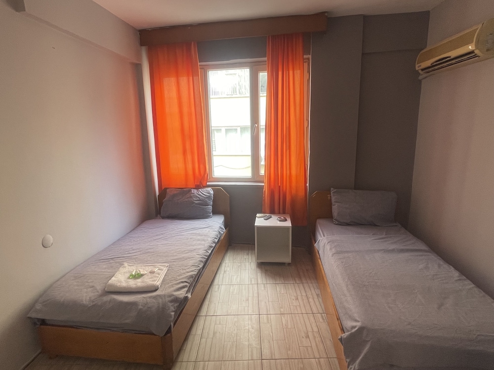 Ersoy Ak Pansiyon 9/50