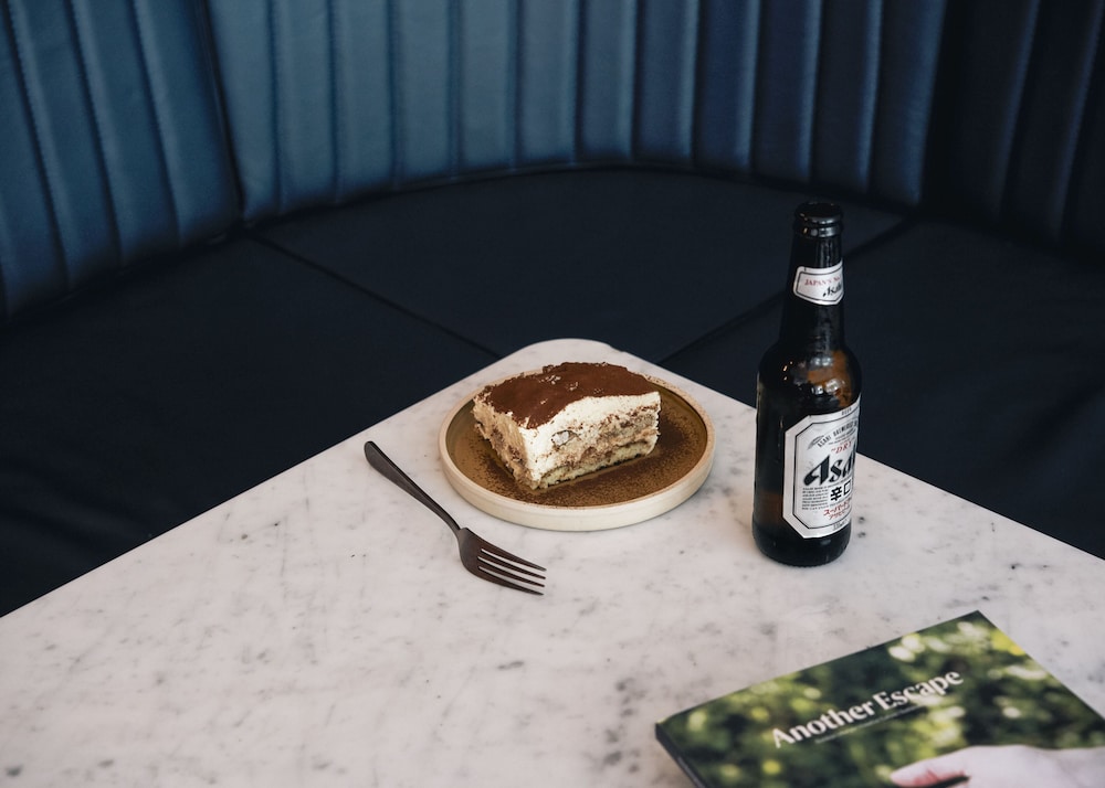 Page8, Page Hotels 42/63
