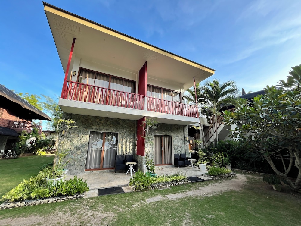 Ananyana Beach Resort 4/70