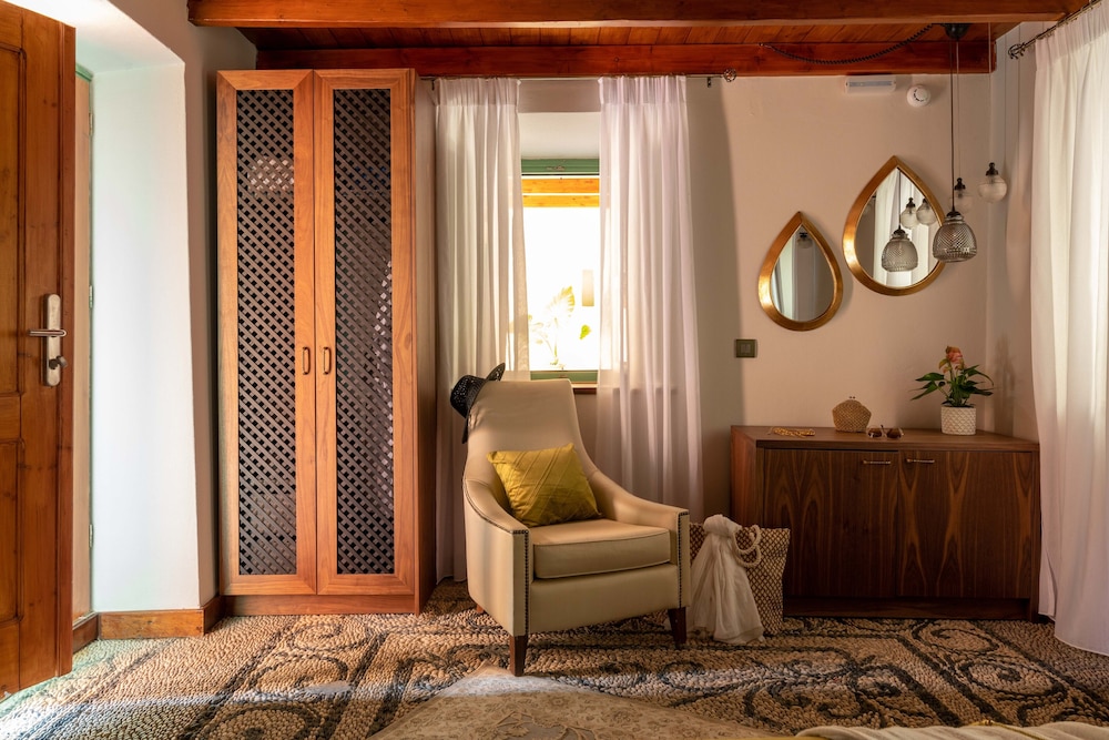 SPERVERI BOUTIQUE HOTEL 59/77