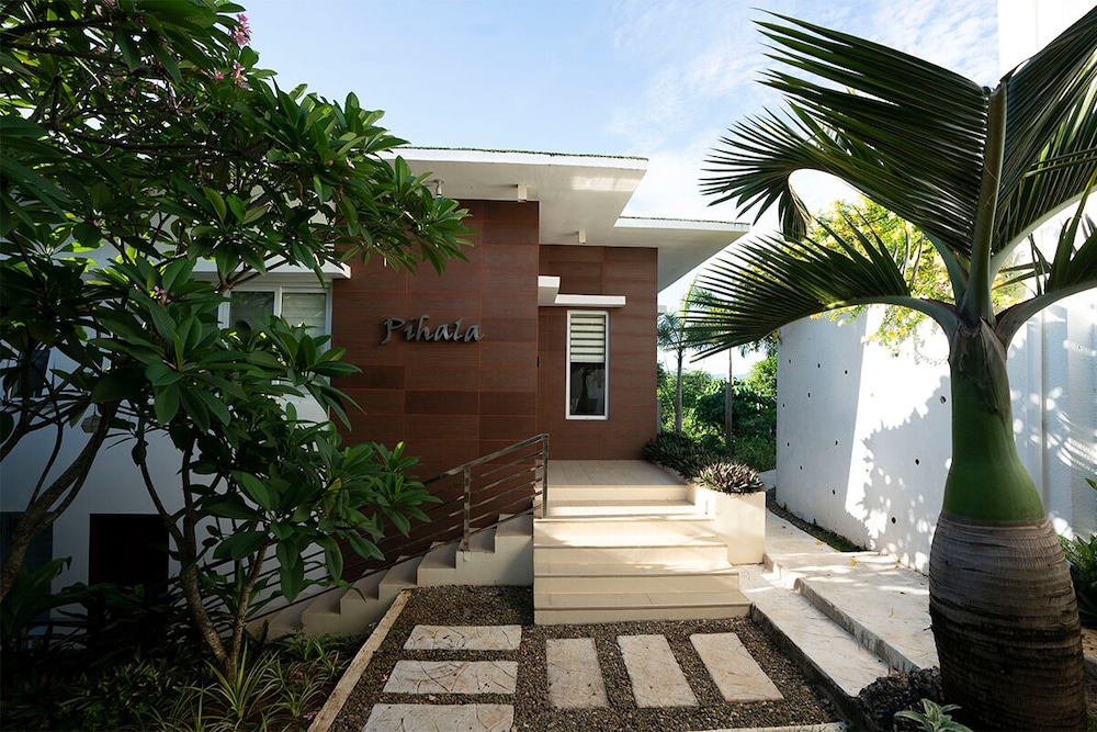 One Hagdan Villas 43/46