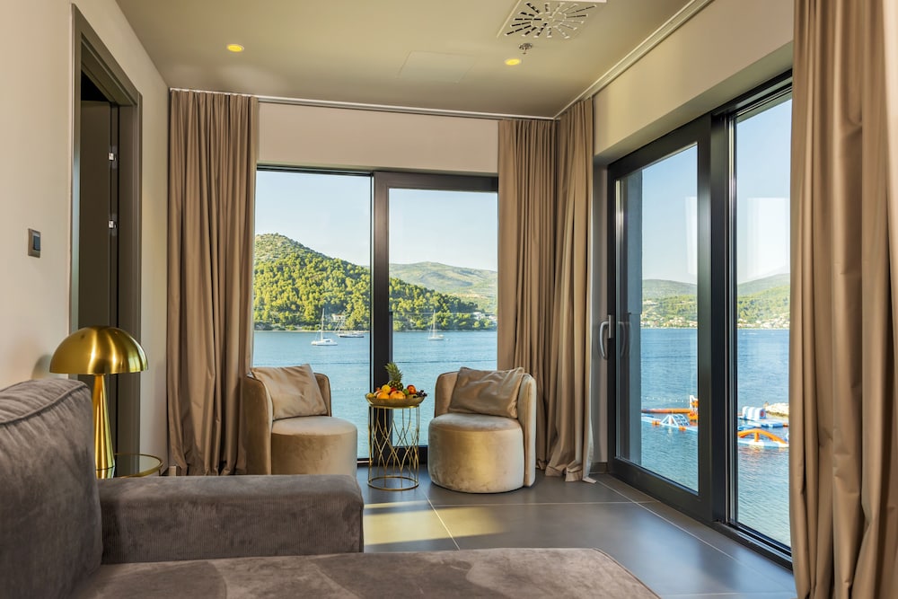 Marinus Beach Hotel 20/56