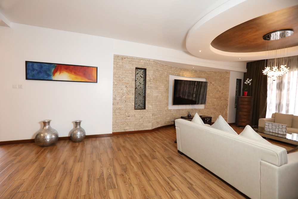 Bidwood Suite Hotel 18/50
