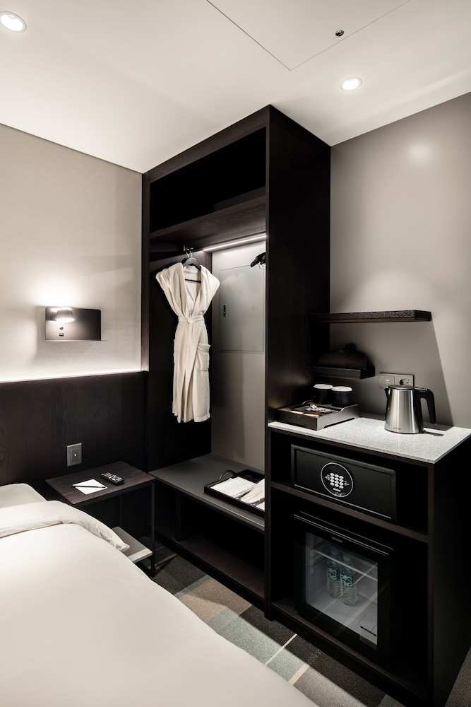 G3 Hotel 33/35
