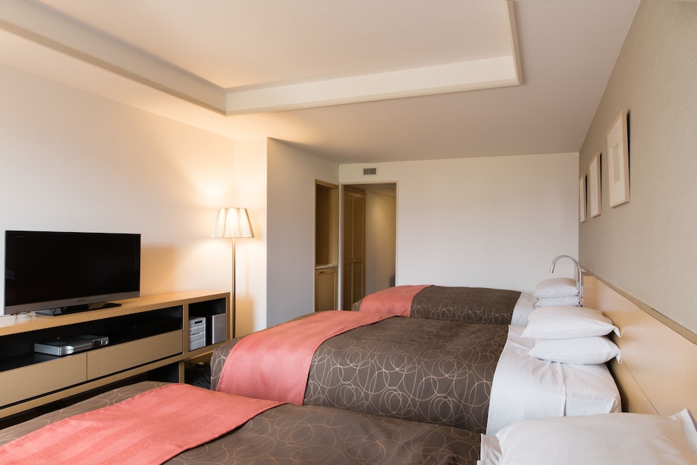 Sapporo Park Hotel 25/75