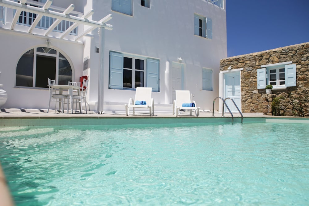 Anamar Blu in MYKONOS