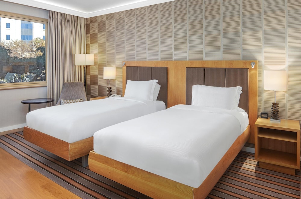NH Johannesburg Sandton 34/77