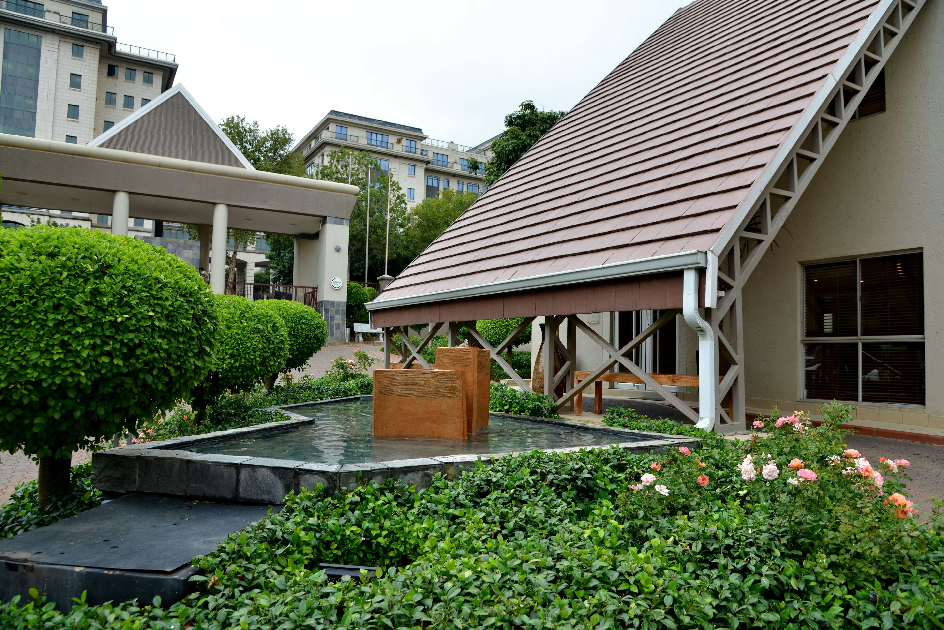 Courtyard Hotel Sandton 31/34