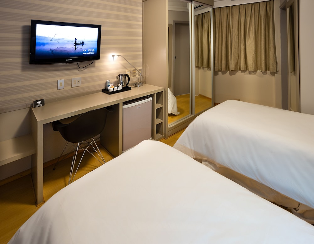 Max Plaza Hotel 15/51