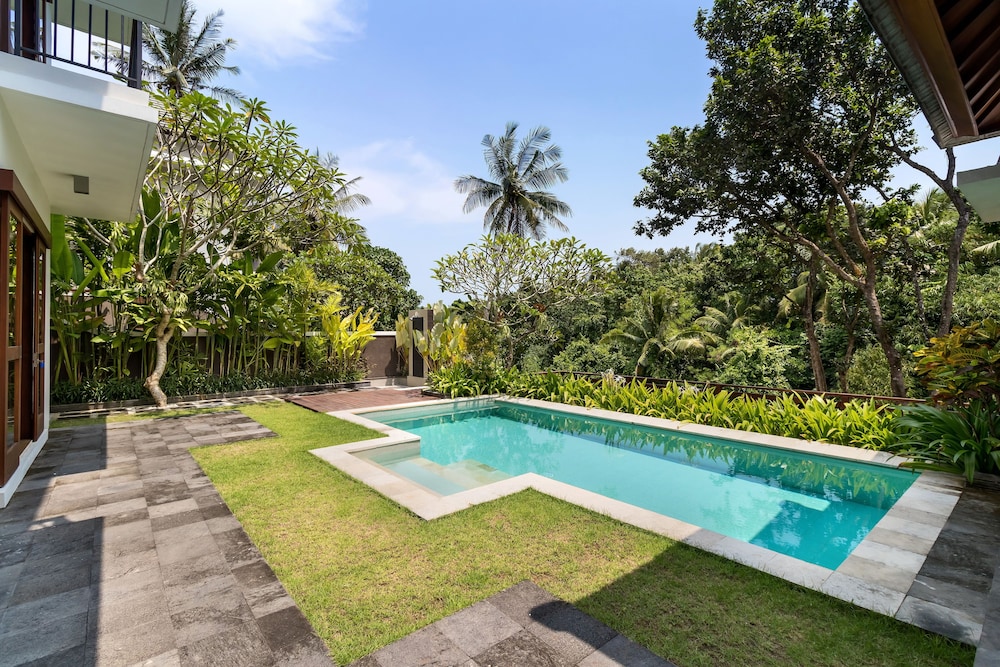 Annupuri Villas Bali 22/38