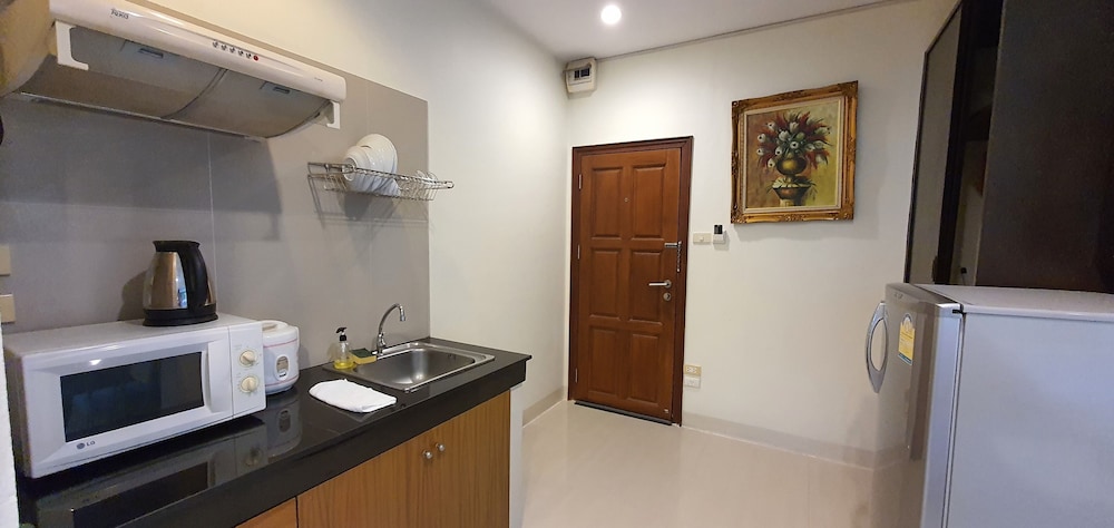 At 1150 villa 32/39