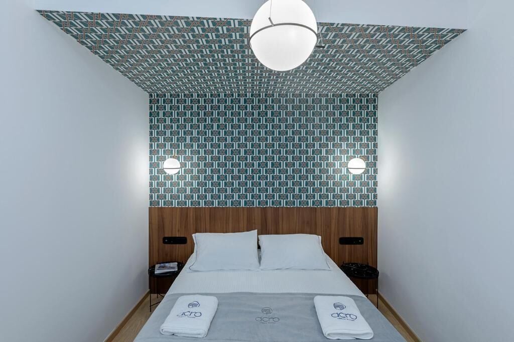 FAMILY SUITE, 2 QUEEN BEDS, ACROPOLIS VIEW, SOFA, BALCONY