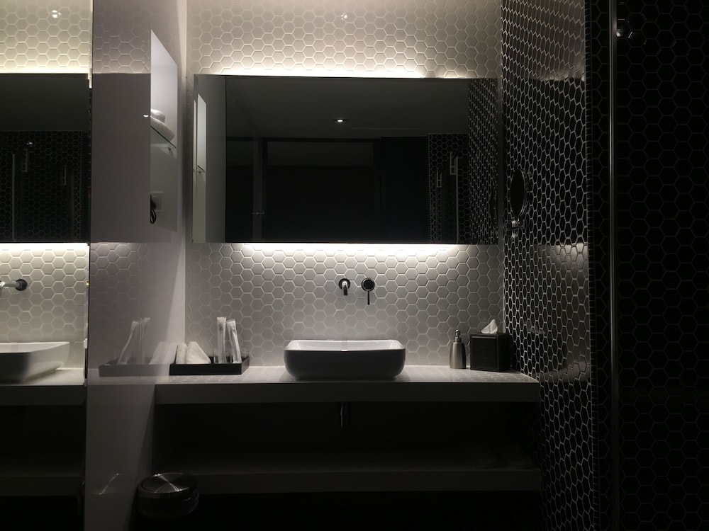 M Roof Hotel & Residences 5/53