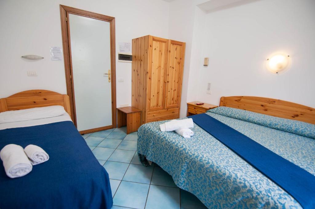 Albergo Macri 9/30