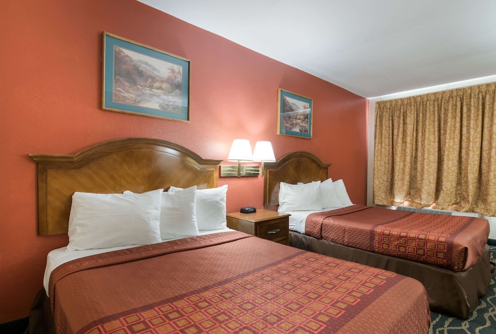 Rodeway Inn Wormleysburg - Harrisburg 12/35