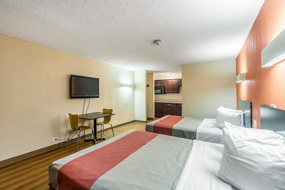 Motel6 New Brunswick, NJ 9/42