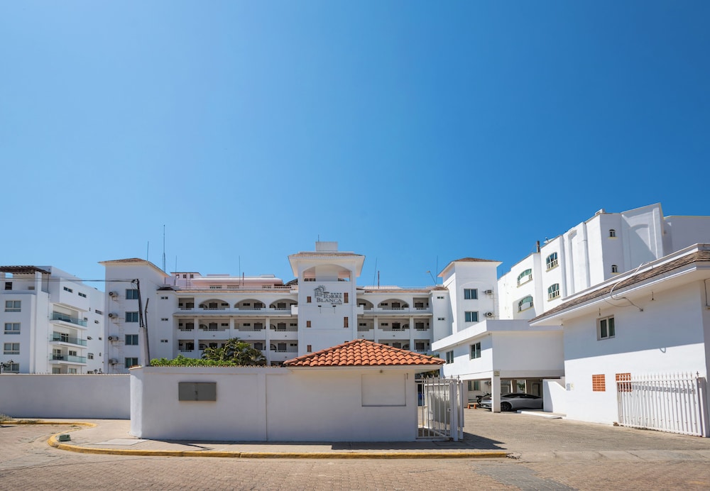 Torreblanca Beach Hotel and Suites Guayabitos - Desayuno y Comida 31/34