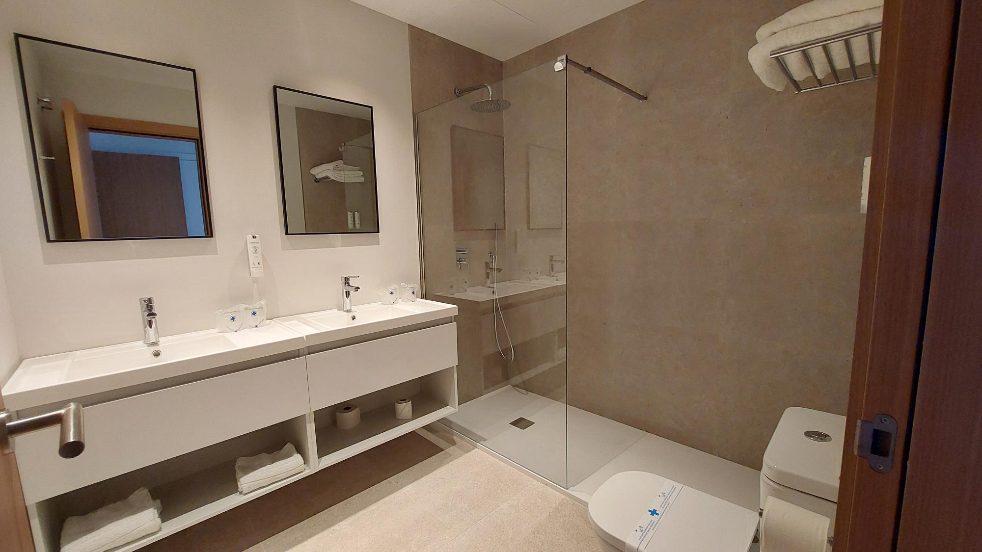 غرفة سوبيريور رباعية بإطلالة على البحر، Hotel Soho Boutique Las Vegas 10/10