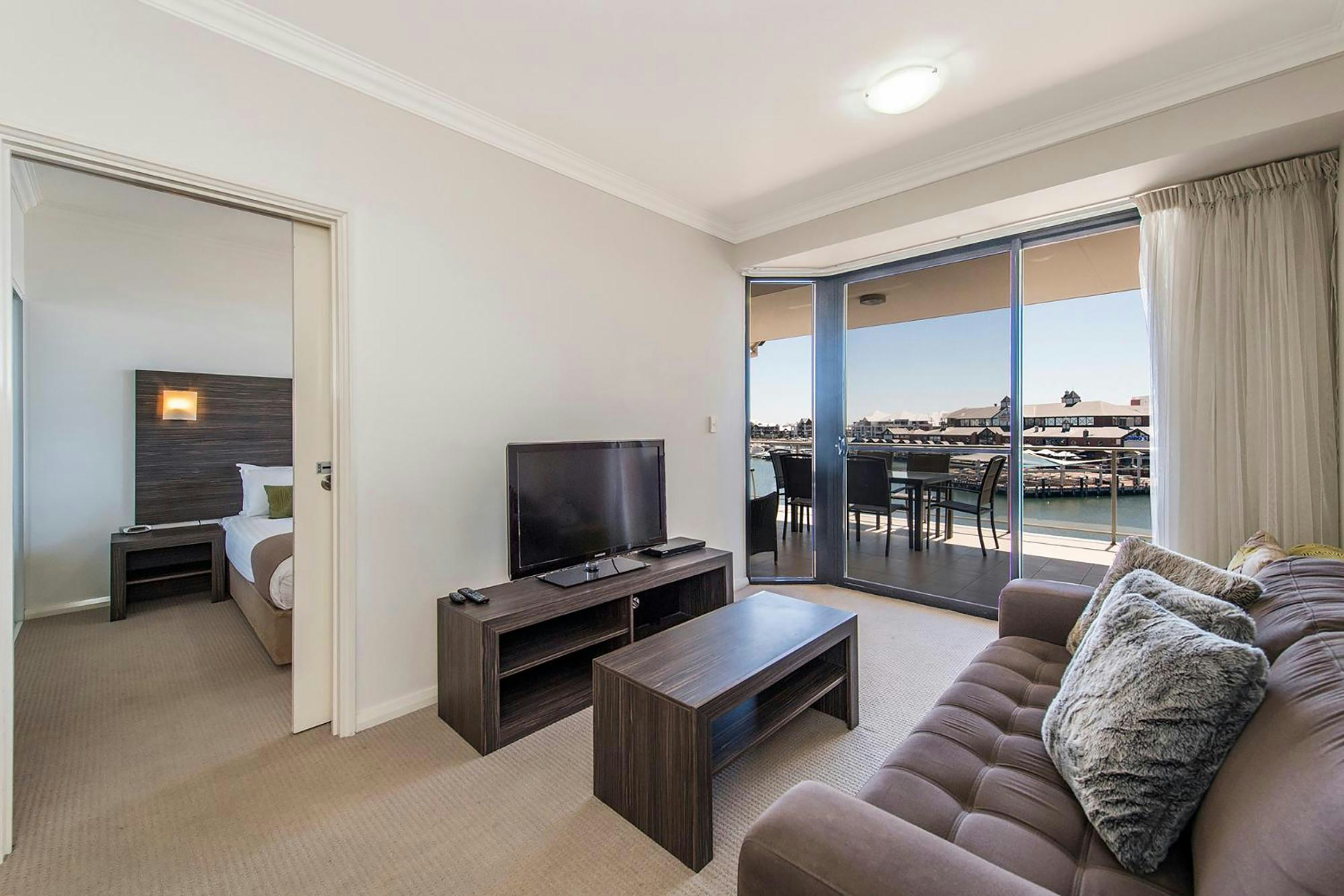 Dolphin Quay Apartments 48/71