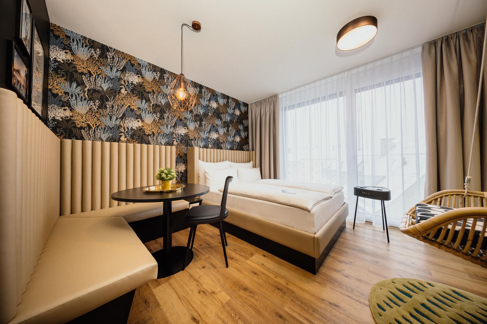 Semi Room, Studio, Semi Double Bed, Queen Bed