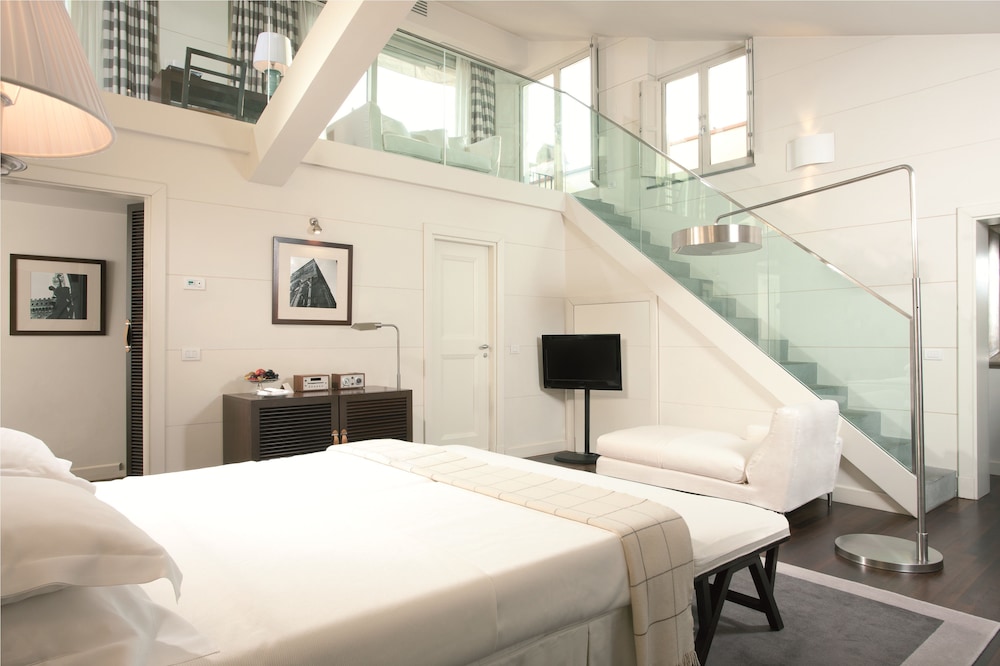 Gallery Art Hotel 22/39