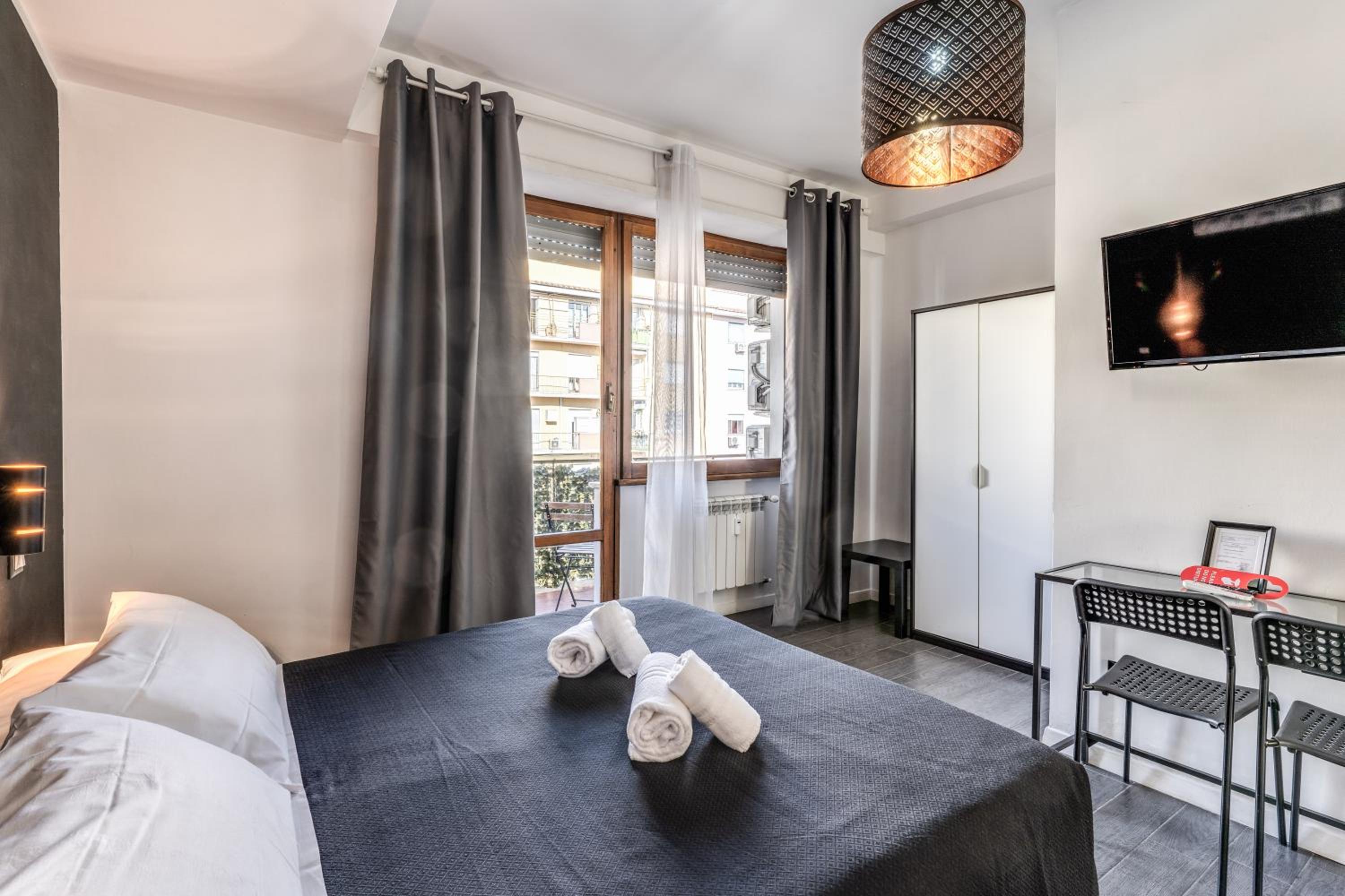 Deluxe, Double Bed, Balcony