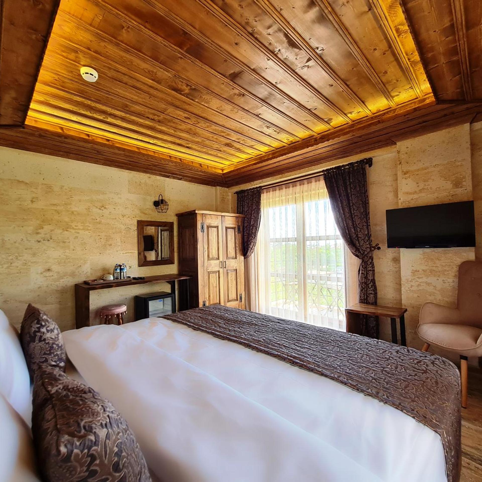 Deluxe, Double Bed, Castle View