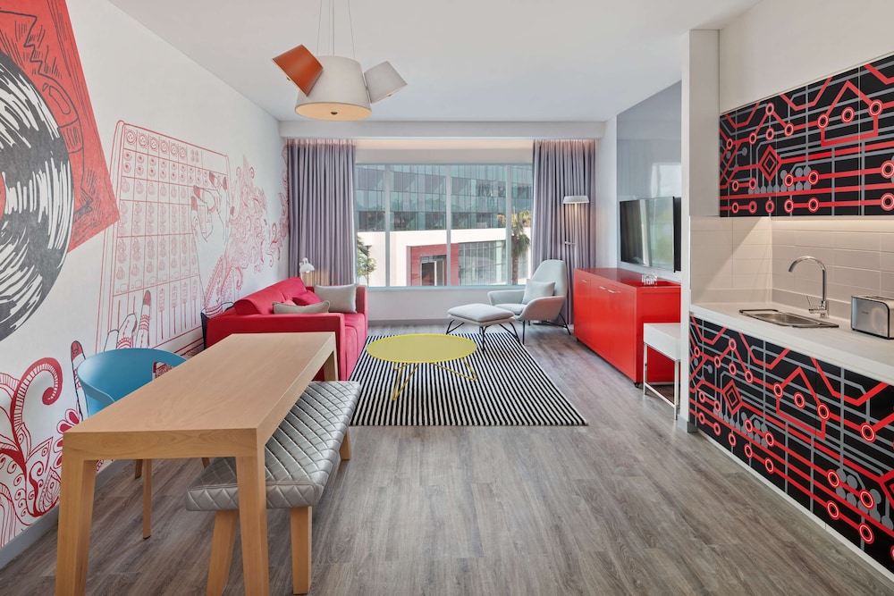 Radisson Red Dubai Silicon Oasis 29/50