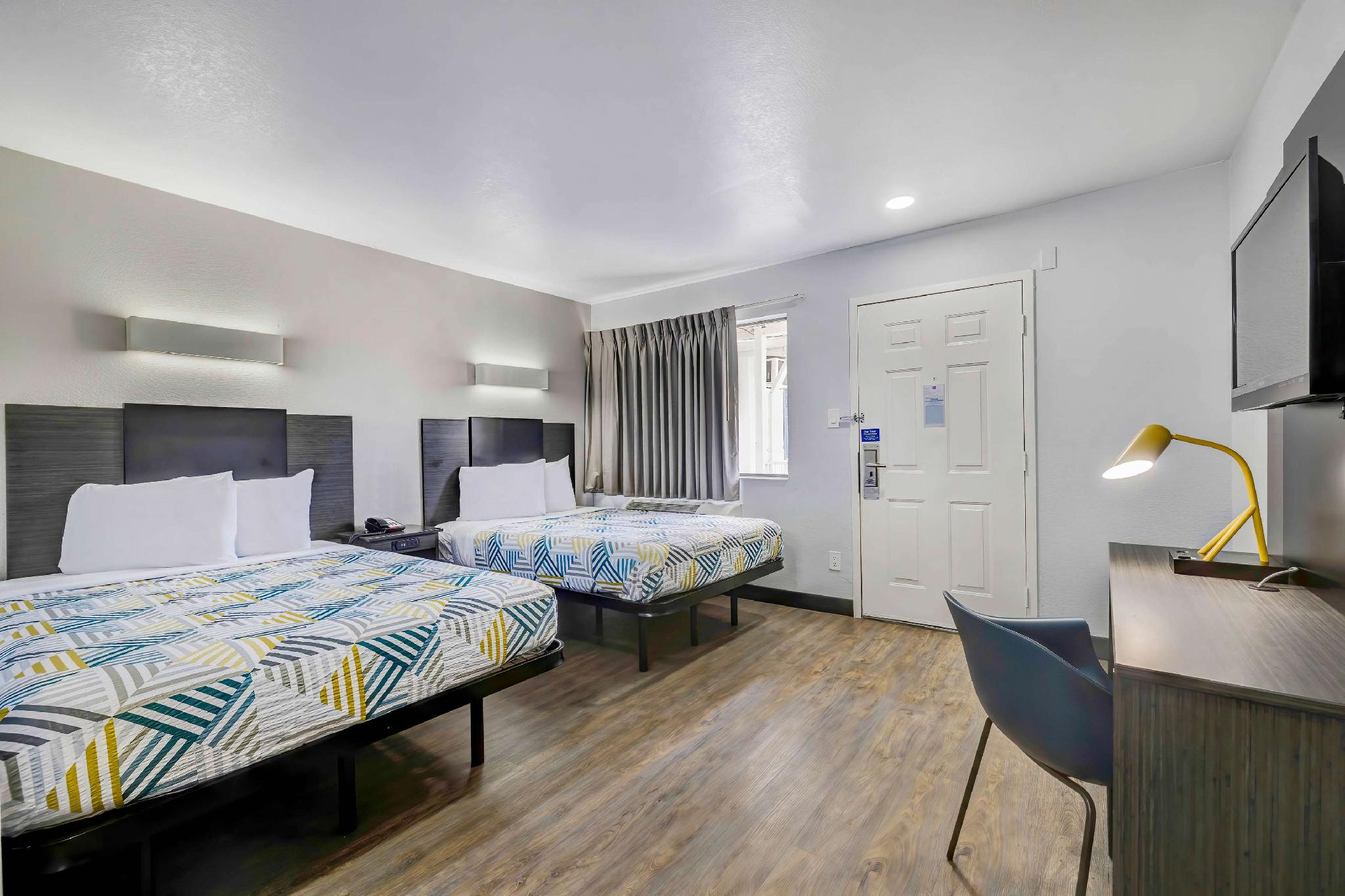 2 Full Beds - Smoking
