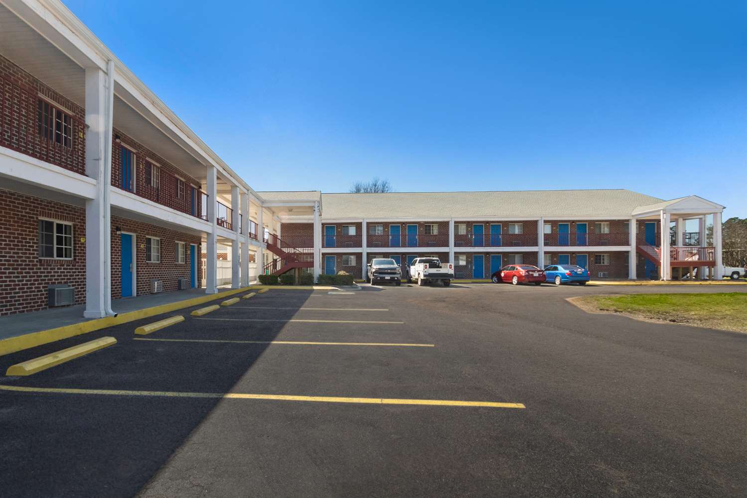Americas Best Value Inn Edenton 27/36