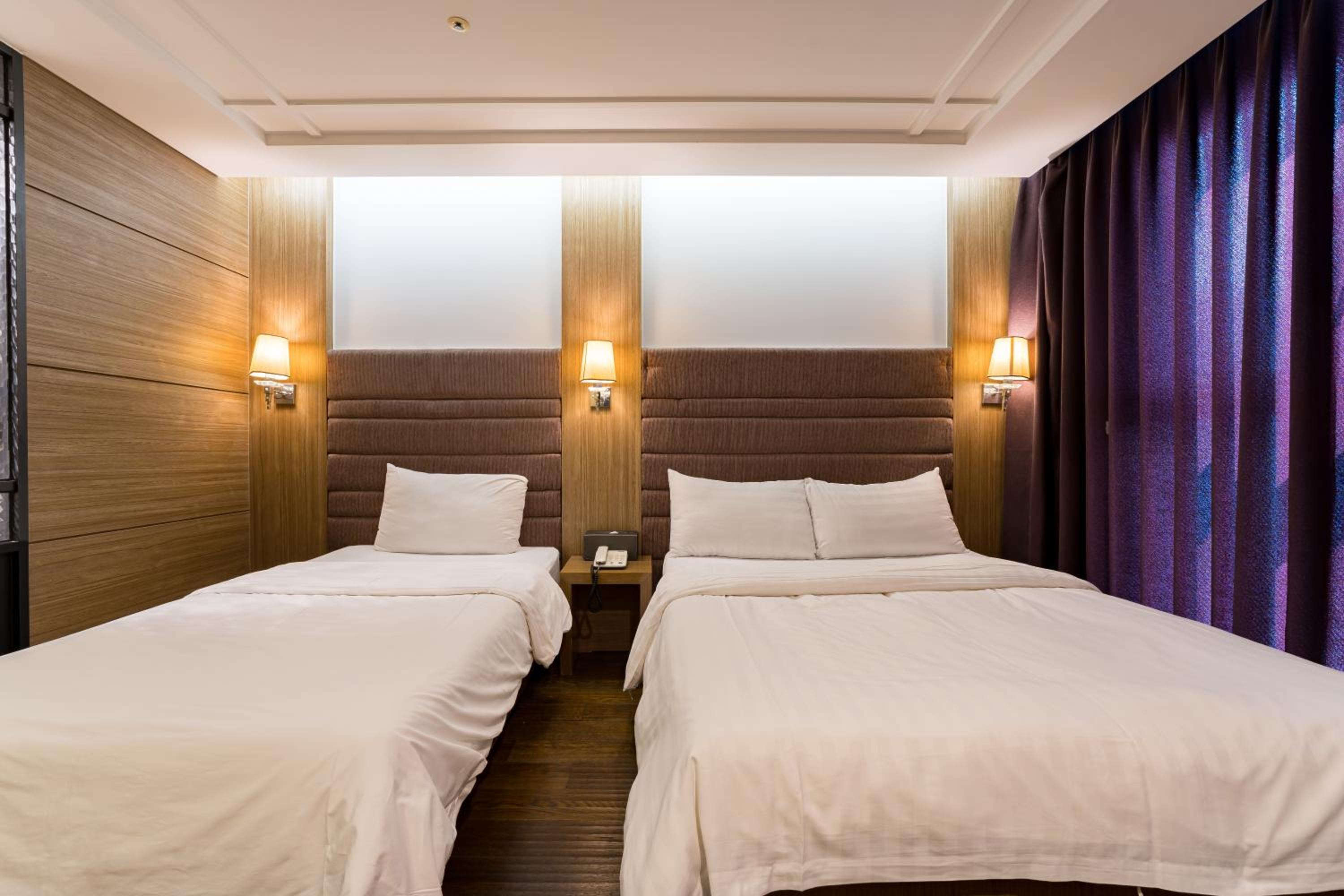 Family, Twin Beds