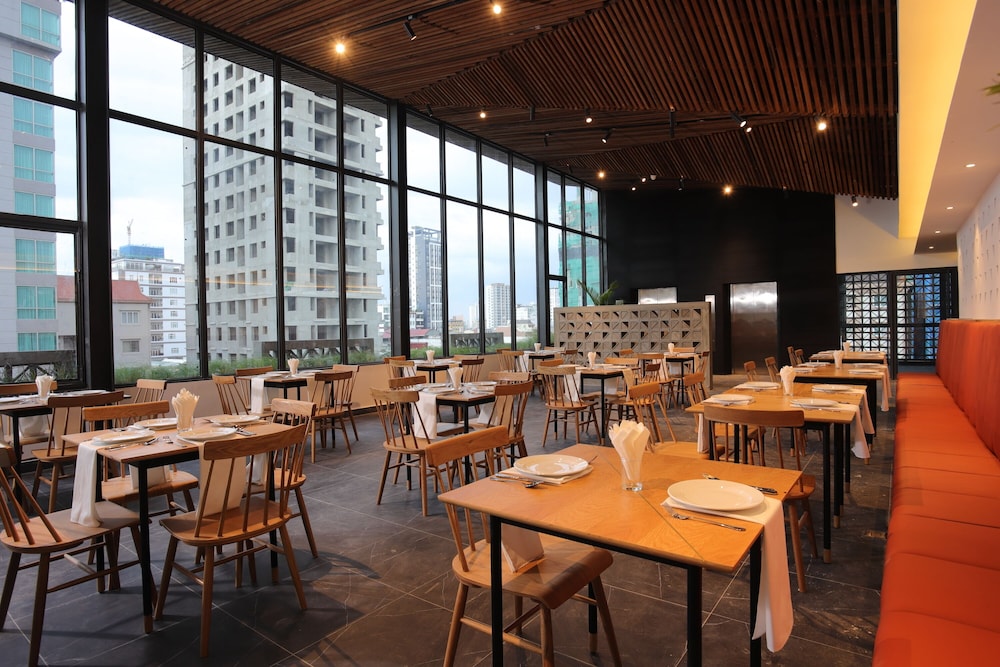 Baitong Hotel And Resort Phnom Penh 31/47