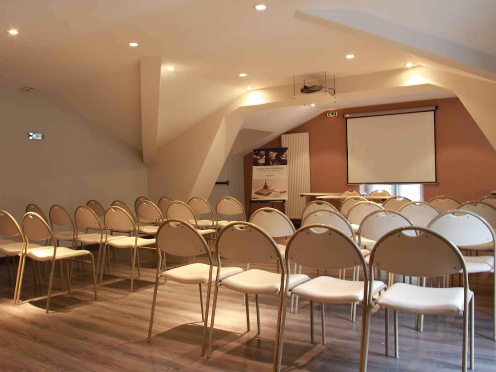 Mercure Saint Nectaire Spa and Bien etre Hotel 37/49