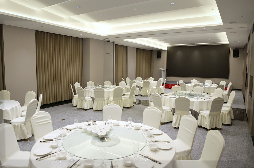 UrCove by HYATT Guangzhou Huadu Baiyun International Airport 63/72