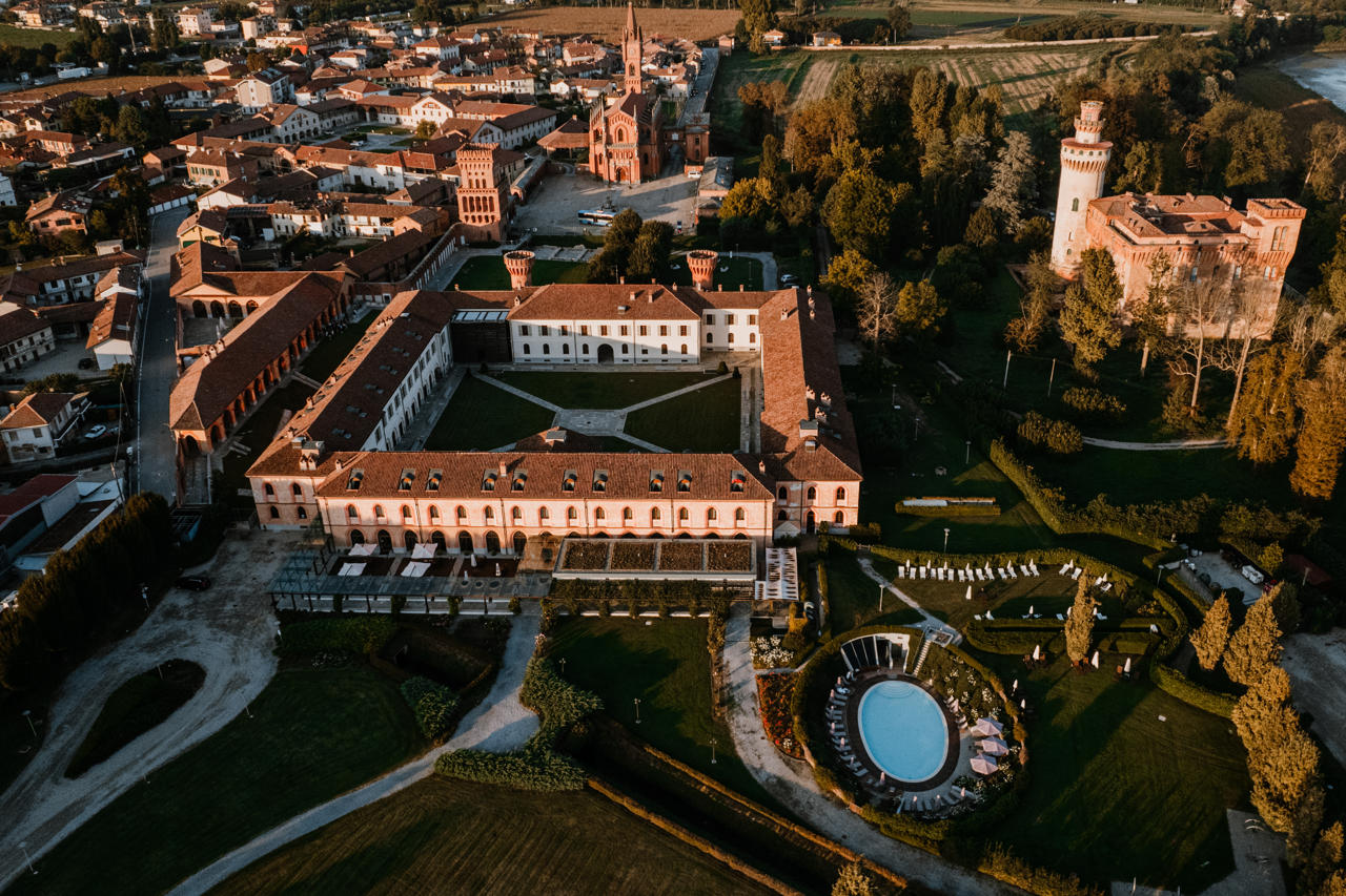 Albergo dell Agenzia 64/76