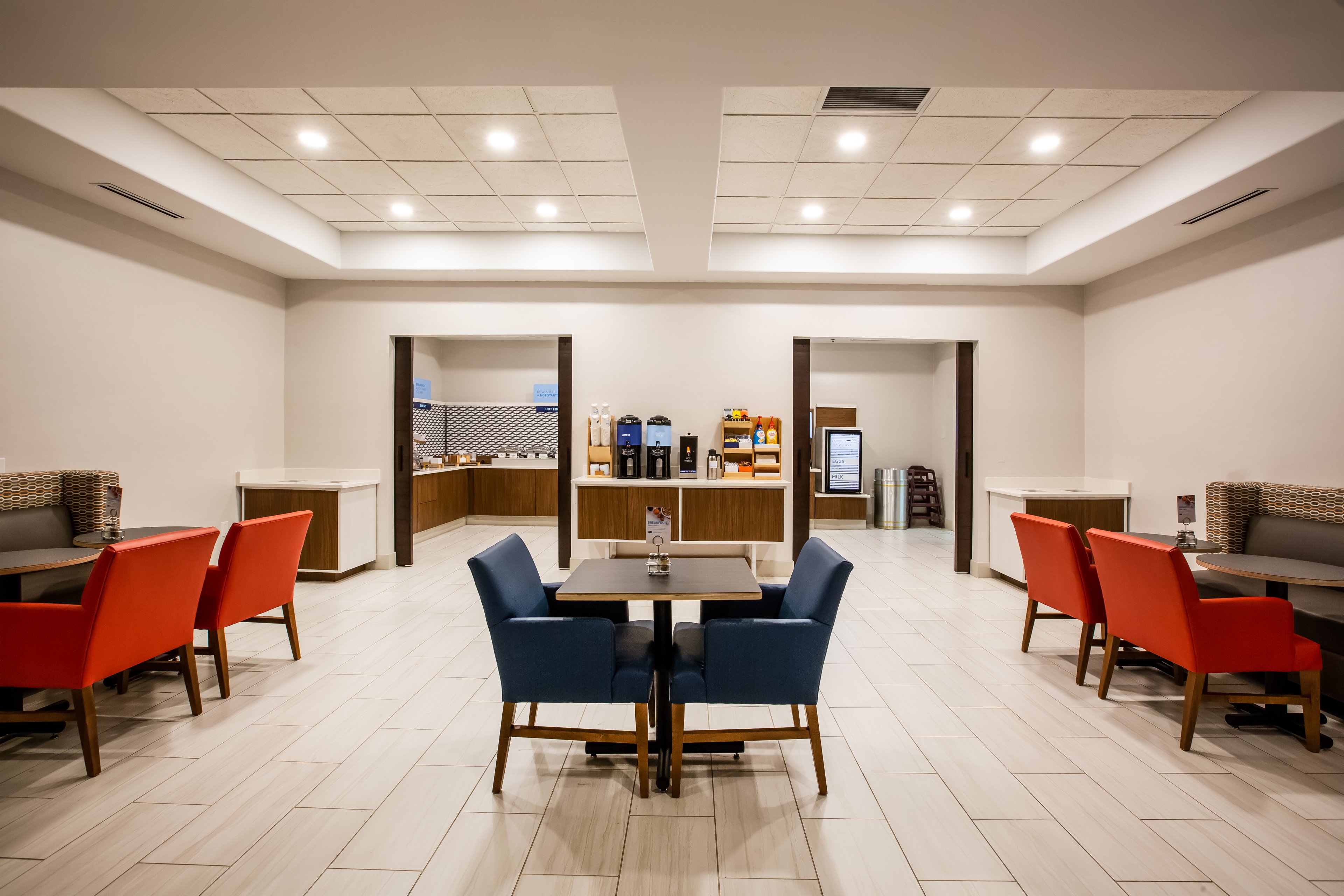Holiday Inn Express Suites Atlanta Southwest Fairburn 35/45