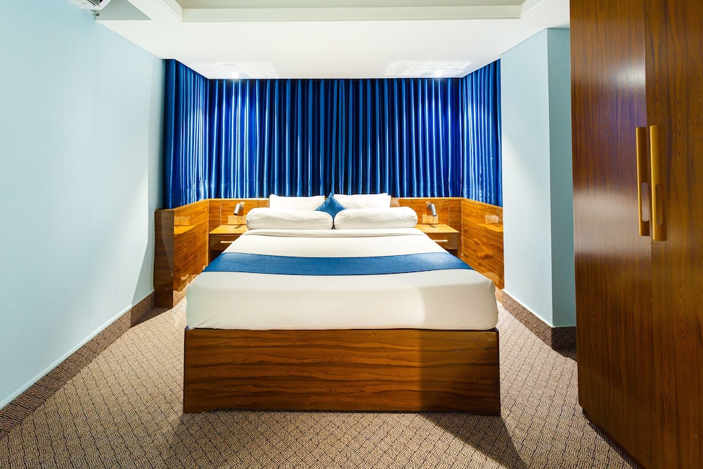 Hotel The Capital 32/50