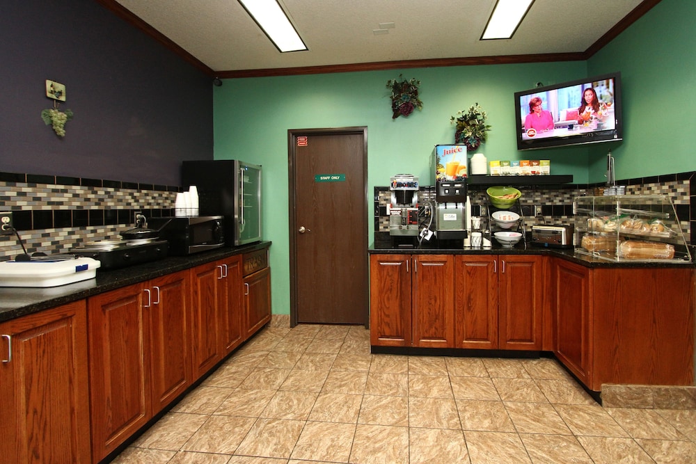 New Victorian Inn Suites Sioux City 8/50