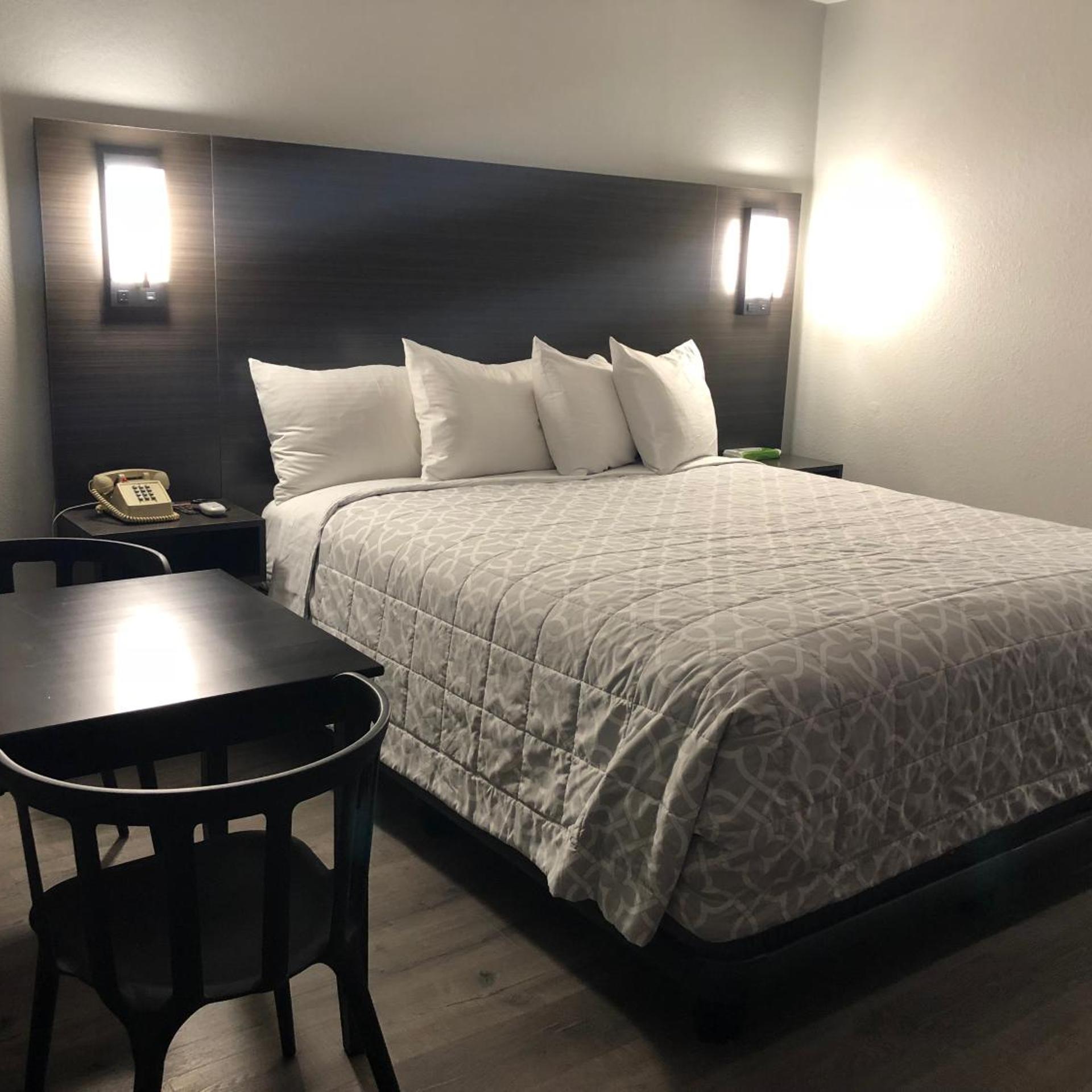Motel Sakura 12/38