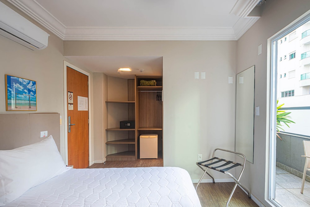 SUITE, BALCONY
