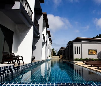 Alphabeto Resort 38/40