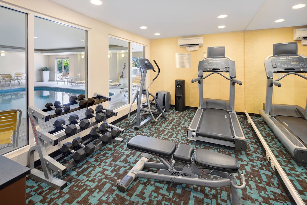 Fairfield Inn And Suites By Marriott Indianapolis Airport 16/24