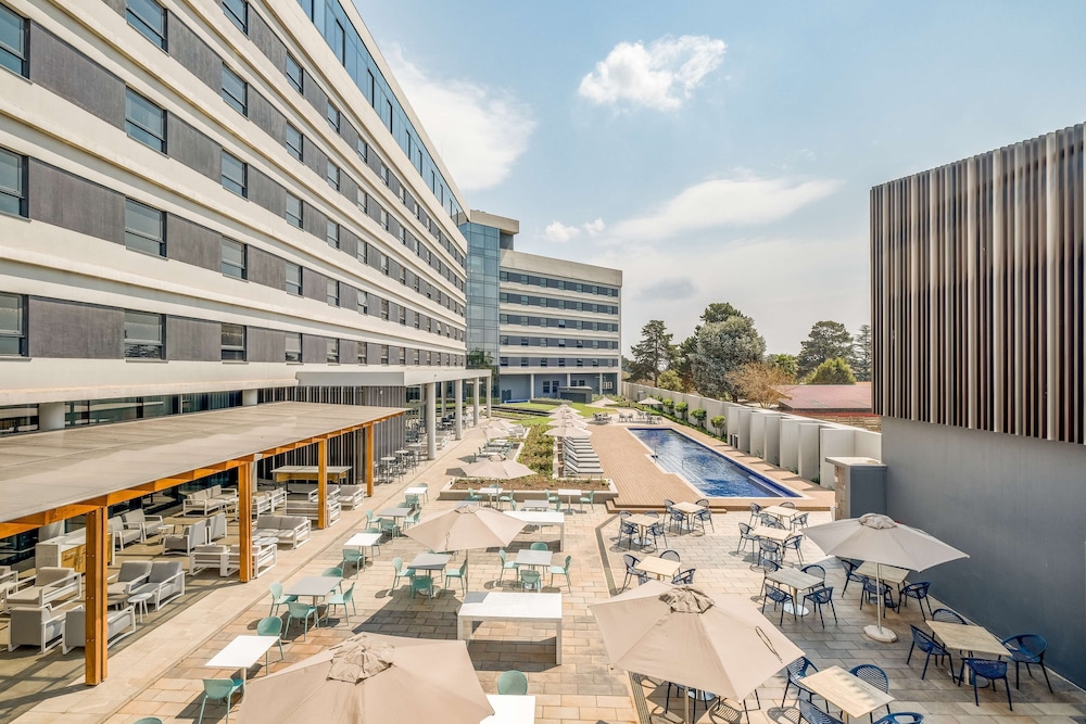 Radisson Hotel & Convention Centre Johannesburg, O.R. Tambo 42/50