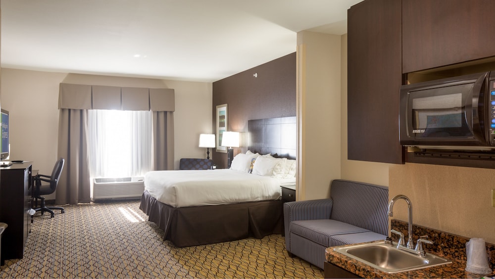 Holiday Inn Express Hotel Suites Elk City 15/51