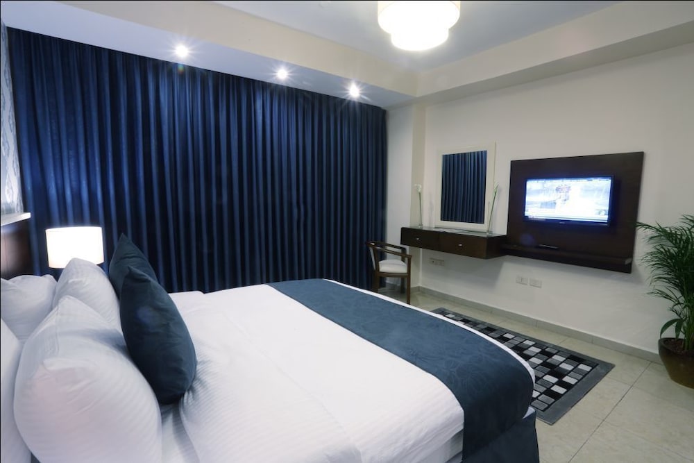 CITY ROSE HOTEL SUITES 11/67