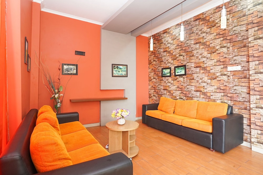 Oyo 450 Semampir Residence 45/64