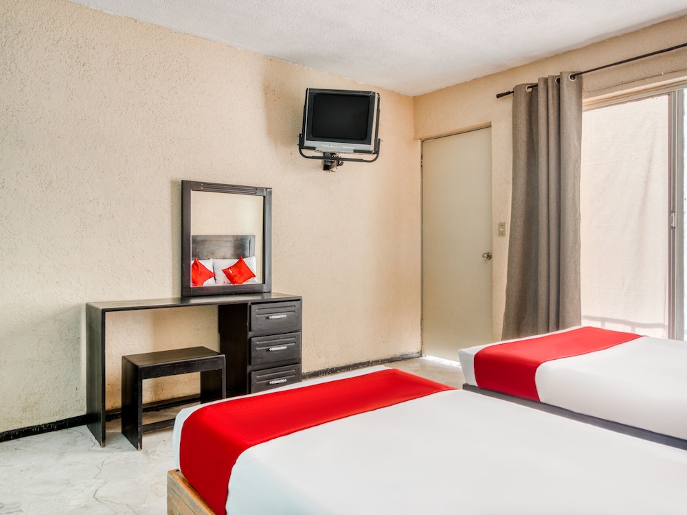 Capital O Hotel La Siesta, Gomez Palacio 4/17