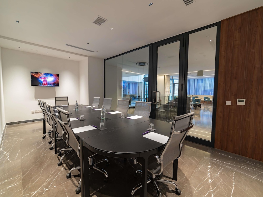 Mercure St. Julian s Malta 57/69