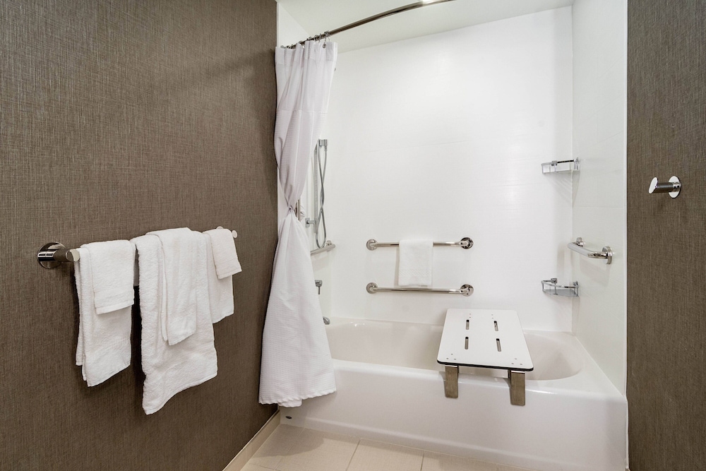 SpringHill Suites by Marriott Charleston Airport & Convention Center 23/43
