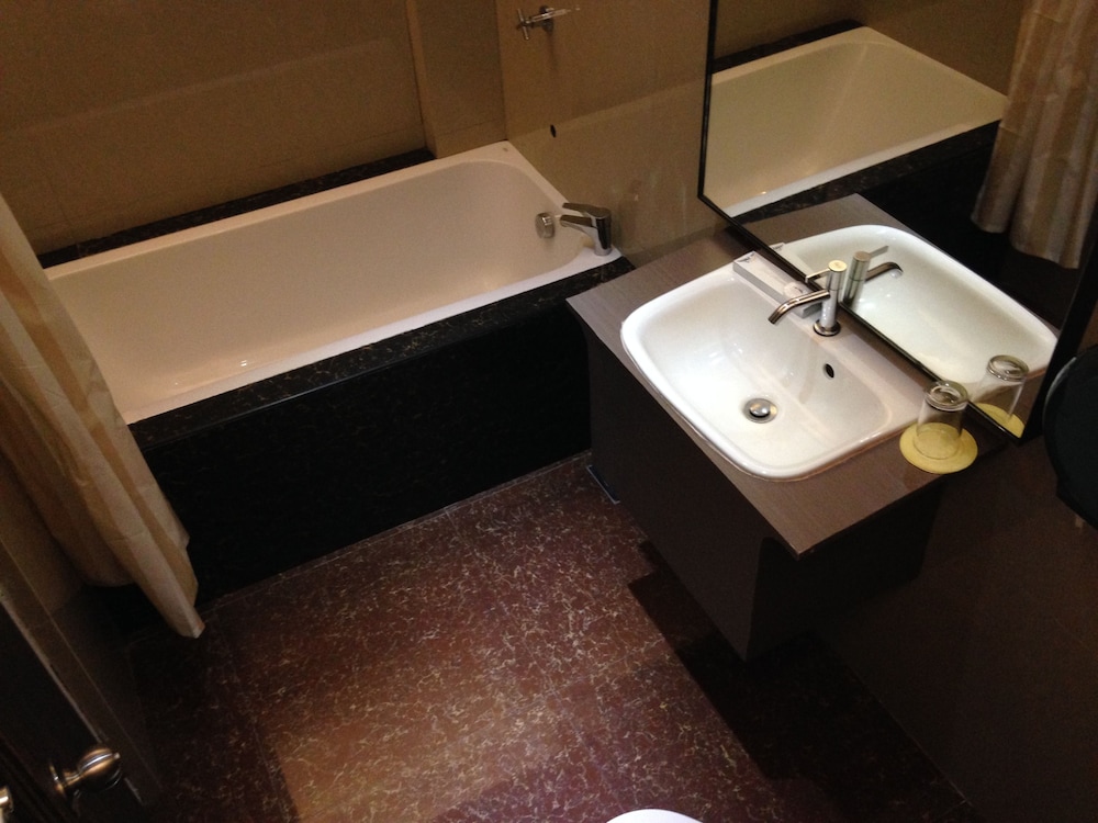 Zanrock Microhotel 62/62
